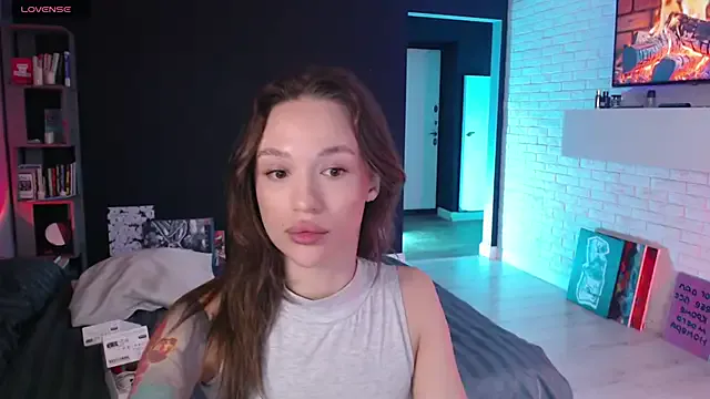 Jade_Lumin on StripChat