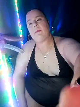 Offline JadeTodd43 on StripChat