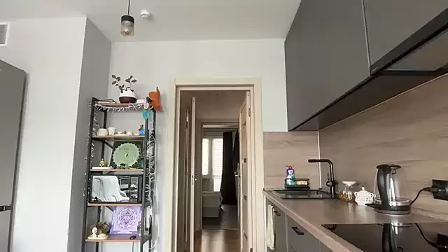 Offline jainesummer on StripChat