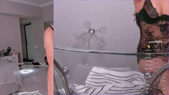 Offline jane_sui on StripChat