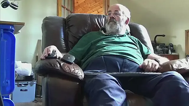 Offline janzer13 on StripChat