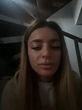 Offline Jasmine_urPrincess on StripChat