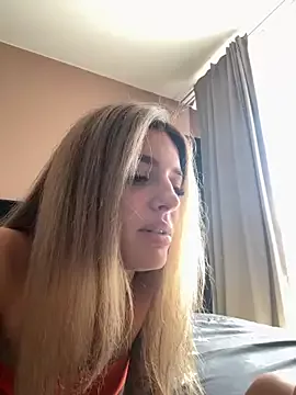 Offline Jasmine_urPrincess on StripChat