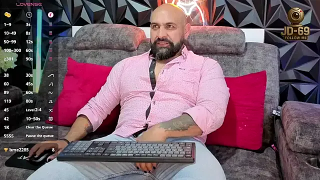 Offline JD-69 on StripChat