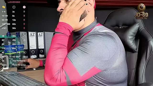 Offline JD-69 on StripChat