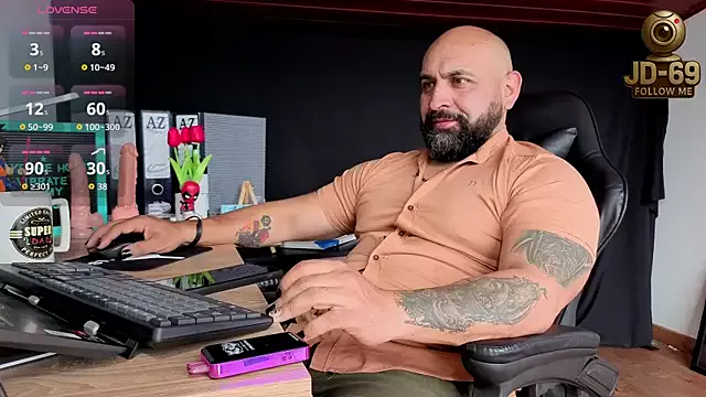 Offline JD-69 on StripChat