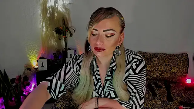 Offline Jeanineescott on StripChat