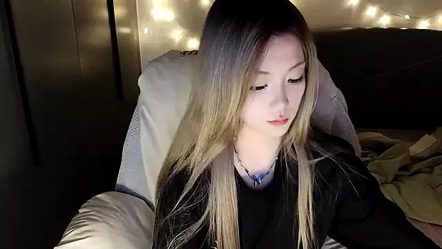 Jennie-007 from StripChat