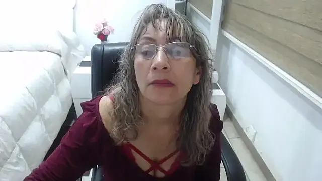 jesy_hot on StripChat