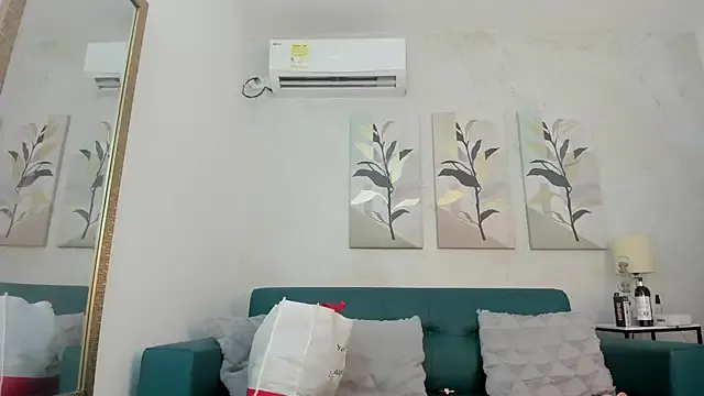 Offline JOCELYN_SANTANA1 on StripChat