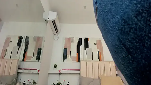 Offline JOCELYN_SANTANA1 on StripChat