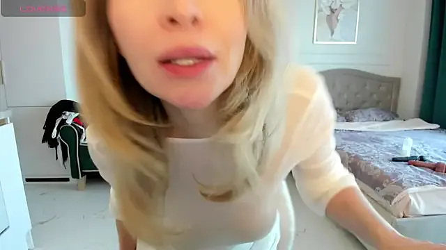 Offline Jolie_Ozolla on StripChat