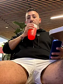 Offline JuanZapata33 on StripChat