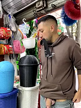 Offline JuanZapata33 on StripChat