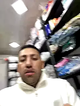 Offline JuanZapata33 on StripChat