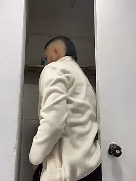 Offline JuanZapata33 on StripChat