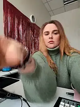 Juicy_PeachLux on StripChat