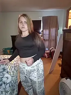 JuicyExxxperience on StripChat