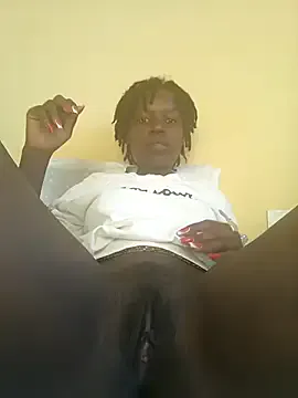 Offline Juicylittle_slute on StripChat