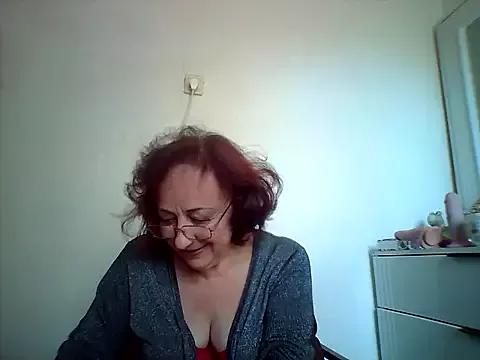 Julia54391 from StripChat is Freechat