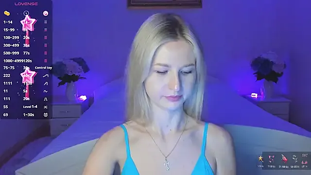 Offline Julie_Blaze on StripChat