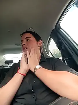 Offline Julieth_hot-69 on StripChat