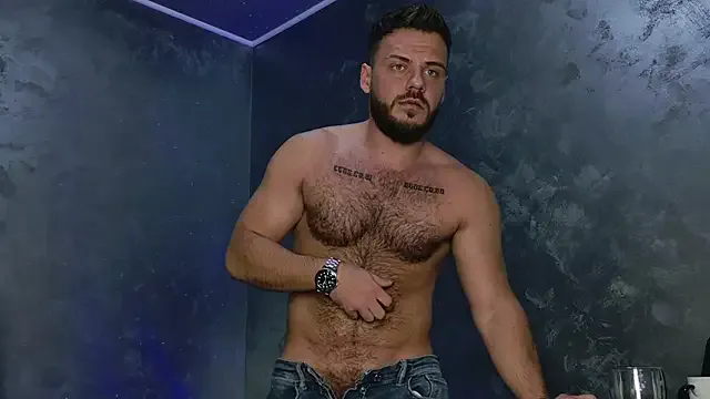 Offline juliusmasters on StripChat