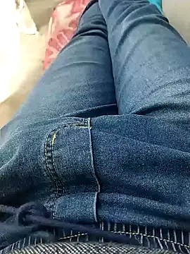 Offline K-27 on StripChat