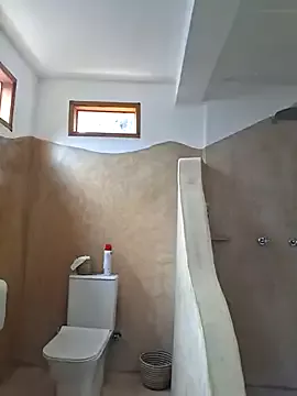 Offline Kamdollie on StripChat