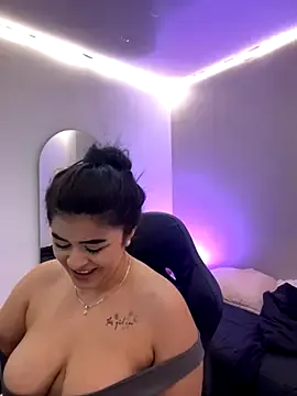 Offline Kariina__69 on StripChat