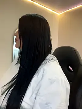 Offline Kariina__69 on StripChat