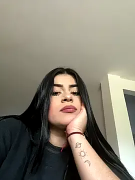 Offline Kariina__69 on StripChat