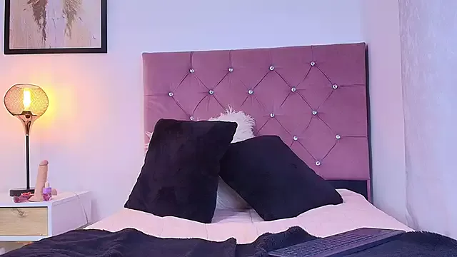 Offline Karina2Smith on StripChat