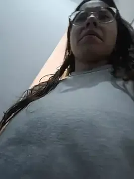 Offline karlamorris_ on StripChat