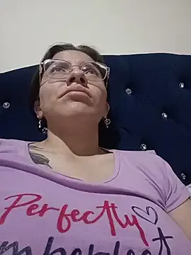 Offline karlamorris_ on StripChat