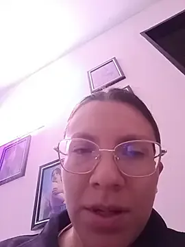 Offline karlamorris_ on StripChat