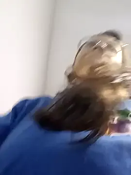 Offline karlamorris_ on StripChat