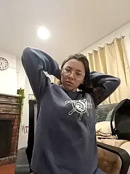 Offline karlamorris_ on StripChat