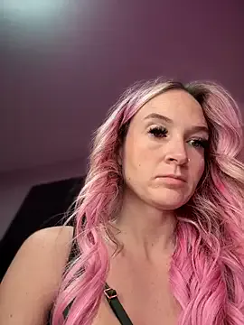 Kate-Paul on StripChat