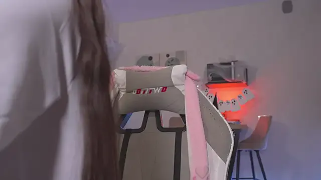 Offline kategoodgirl on StripChat