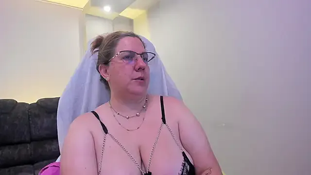 Freechat katie_joness_ on StripChat