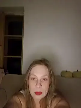 Offline katiestevens on StripChat