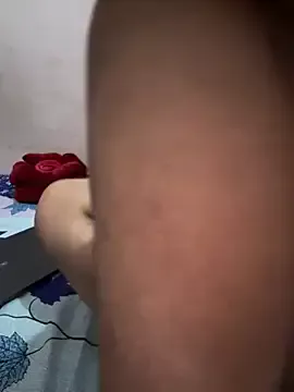 Offline katrina_0143 on StripChat