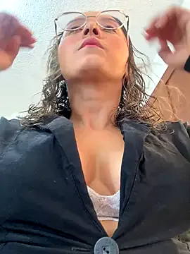 Offline Kay_LustyWife on StripChat