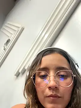 Offline Kay_LustyWife on StripChat