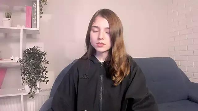 KeikoWideman from StripChat is Freechat