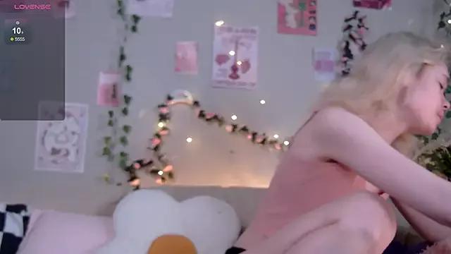 Kellybbface from StripChat