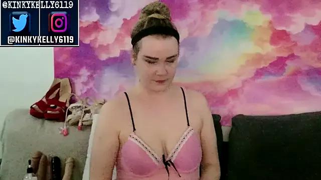 Kellylynn69 from StripChat