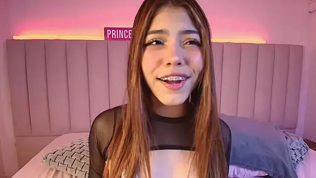 KellyOlsenbe from StripChat