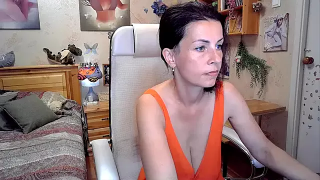 Offline Kendra_Mom on StripChat